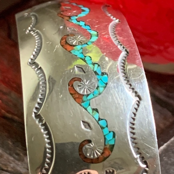 VINTAGE NAVAJO STERLING S CORAL TURQUOISE CUFF BRACELET - Picture 8 of 13